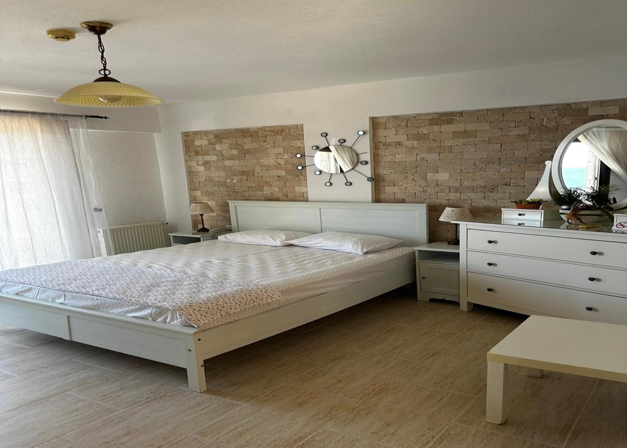 Nergis Hotel Karaburun  Εξωτερικό φωτογραφία